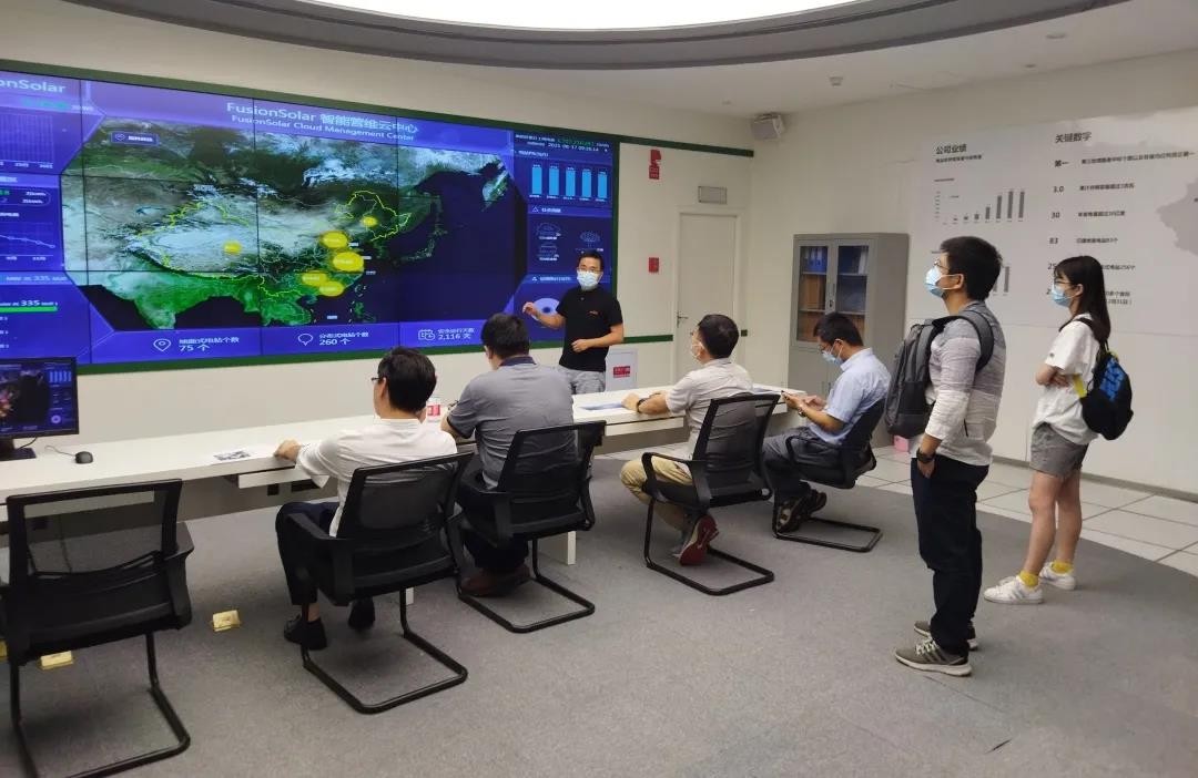 浙江大学新能源研究中心一行莅临ggbet科技海宁集控中心